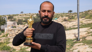 Νόμιζα ότι θα πέθαινα, με εκδικήθηκαν για το Όσκαρ, λέει ο σκηνοθέτης του No Other Land που συνελήφθη στη Δυτική Όχθη