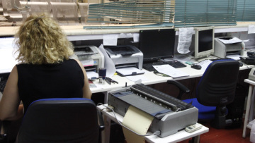 Νόμιμη η απουσία των δημοσίων υπαλλήλων που δεν θα μπορούν να προσέλθουν την Παρασκευή λόγω της κακοκαιρίας
