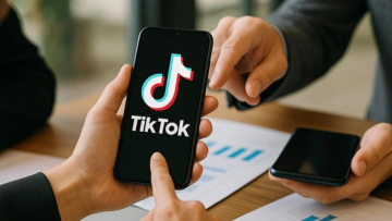 Ο Τραμπ προεξοφλεί συμφωνία για το TikTok πριν από την παρέλευση της προθεσμίας στις 5 Απριλίου