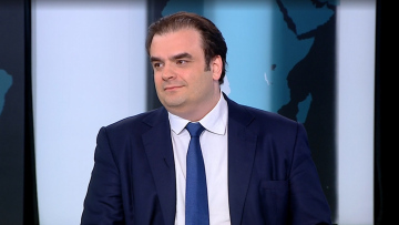 Πιερρακάκης: Το Δημόσιο παραιτείται από τις εφέσεις για τις αποζημιώσεις συγγενών θυμάτων σε Μάνδρα και Μάτι