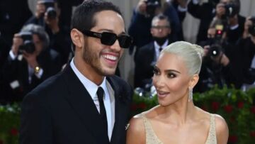 Η αντίδραση του Πιτ Ντέιβιντσον σε συνέντευξή του όταν ρωτήθηκε για τη σύντομη σχέση του με την Κιμ Καρντάσιαν