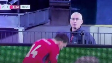 Οπαδός της Βίλεμ έφτυσε τον Ζαγαρίτη σε αγώνα στην Ολλανδία - Δείτε βίντεο