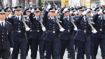 Ο ένας μετά τον άλλο οι βουλευτές της ΝΔ υπέρ των αυξήσεων σε ΕΛΑΣ, Πυροσβεστική και Λιμενικό