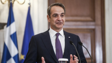 Επιμένουν 14 βουλευτές της ΝΔ να δοθούν αυξήσεις και στην αστυνομία, το λιμενικό και την πυροσβεστική  - Δυσαρέσκεια για τις δηλώσεις υπουργών από την κυβέρνηση, αλλά εξετάζει το θέμα