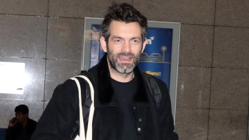 Ο Φίλιππος Μιχόπουλος ζήτησε να μην δημοσιεύονται κοινές φωτογραφίες με την πρώην σύζυγό του, Αθηνά Οικονομάκου