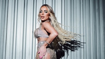 24χρονη έδωσε $51.000 σε πλαστικές για να «περνάει» ως σύντροφος ποδοσφαιριστή και να έχει ειδική φροντίδα - Δείτε φωτογραφίες