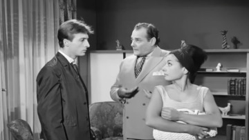 Βίντεο: Το αφιέρωμα της Φίνος Φιλμ για την Πρωταπριλιά με αξέχαστες στιγμές του παλιού ελληνικού κινηματογράφου