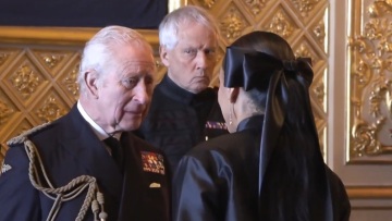 Βρετανία: Επέστρεψε στα καθήκοντά του ο βασιλιάς Κάρολος μετά από πέντε μέρες