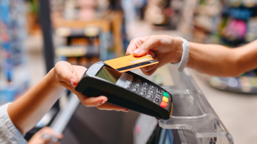 Ηλεκτρονικές πληρωμές: Σε ποιους κλάδους σημειώνουν ρεκόρ αύξησης
