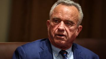 Αλλάζει στάση ο Κένεντι μετά τον θάνατο 2 παιδιών από ιλαρά στις ΗΠΑ - «Ενθαρρύνουμε τους ανθρώπους να κάνουν το εμβόλιο»