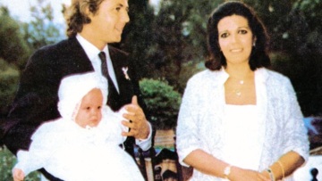 Αθηνά Ωνάση: Μπομπονιέρα από τη βάφτισή της δημοπρατήθηκε στο «Cash or Trash» για 450 ευρώ