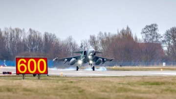 Η Σουηδία εγκαθιστά σύστημα συναγερμού στα κινητά τηλέφωνα για την περίπτωση αεροπορικής επίθεσης