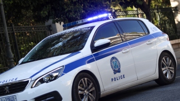 Ηγουμενίτσα: Προσπάθησαν να μεταφέρουν παράνομα αλλοδαπό μέσα σε κρύπτη στο αυτοκίνητό τους