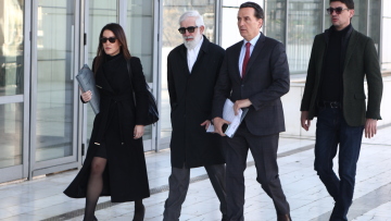 Δίκη Φιλιππίδη: Γιατί τέθηκε ζήτημα αναβολής ή διακοπής της διαδικασίας 8 μήνες μετά την έναρξή της