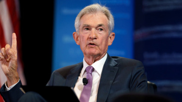 Πάουελ: Οι δασμοί Τραμπ απειλούν να φέρουν σε δίλημμα τη Fed ανάμεσα σε πληθωρισμό και ανάπτυξη