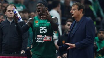 Ο Αταμάν διέψευσε τα σενάρια για Ναν και Εθνική Τουρκίας