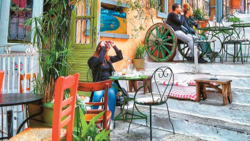 Ένα «Γιασεμί» αξίας €2,8 εκατ.: Η ιστορία του διάσημου μαγαζιού της Πλάκας 