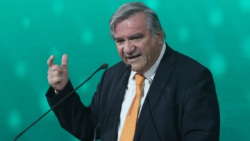 ΠΑΣΟΚ: Νέες φουρτούνες μετά την εντολή της Χαριλάου Τρικούπη να αποκλείσει τον Καστανίδη από εκδήλωση