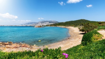 Με δύο πρόσωπα ο καιρός τις επόμενες ημέρες: Χειμώνας στο Αιγαίο, άνοιξη στο Ιόνιο - Χάρτης με τις χαμηλότερες θερμοκρασίες