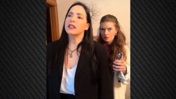 Ευτυχισμένοι μαζί: Η Ιωάννα Πηλιχού και η Εύη Δαέλη αναβίωσαν μια σκηνή της σειράς στο TikTok