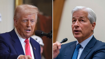 «Αγοράστε!» λέει ο Τραμπ μετά τους δασμούς Κίνας και ΕΕ ενώ ο CEO της JP Morgan προβλέπει ύφεση της οικονομίας των ΗΠΑ