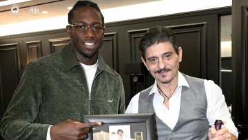 Παναθηναϊκός: Και τυπικά «πράσινος» ο Ναν έως το 2028 - Το ξεχωριστό δώρο του Γιαννακόπουλου για το νέο συμβόλαιο