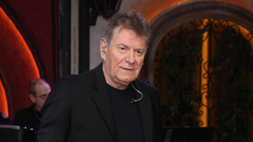 Άγγελος Διονυσίου για τον εκλιπόντα πατέρα του: Όταν πέθανε, μάθαμε μετά ότι βοηθούσε πέντε - δέκα οικογένειες