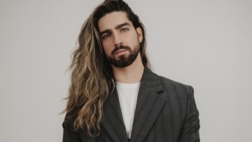 Eurovision 2025: Το «μουσικό θαύμα από το Βράνιε» δεν τα πάει καθόλου καλά στα προγνωστικά - Ποιος είναι ο Princ που θα εκπροσωπήσει τη Σερβία