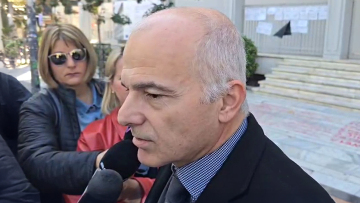 Ψαρόπουλος: Διαφωνούμε με το αίτημα για τα επαγγελματικά προσόντα των τεχνικών συμβουλών στην υπόθεση των Τεμπών