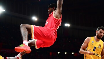 Φοβερό σκηνικό στο ΣΕΦ, ο Ράιτ κάρφωσε με ένα παπούτσι - Βίντεο