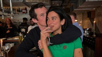 Ντούα Λίπα: Τα νέα στιγμιότυπα στο Instagram με τον αρραβωνιαστικό της