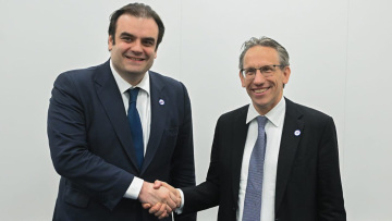 Πιερρακάκης στο άτυπο Eurogroup: Ανάγκη ευρωπαϊκής ενότητας και αμοιβαία αποδεκτής συμφωνίας με τις ΗΠΑ για τους δασμούς