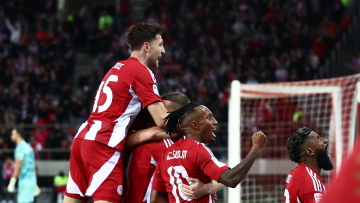 Πρωταθλητής ο Ολυμπιακός, μόνος δεύτερος ο Παναθηναϊκός - Η βαθμολογία της Super League 