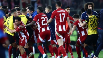 ΑΕΚ: Καταγγέλλει ότι μη διαπιστευμένοι με πολιτικά χτύπησαν παίκτες της στο «Γ. Καραϊσκάκης»!