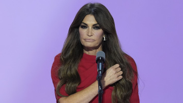 «Τιμή μου» - Η πρώτη αντίδραση της Γκίλφοϊλ μετά την επικύρωση της τοποθέτησής της ως πρέσβης των ΗΠΑ στην Ελλάδα