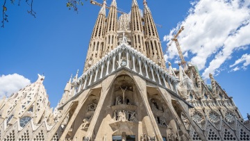 Ο Πάπας Φραγκίσκος ανοίγει τον δρόμο για την αγιοποίηση του αρχιτέκτονα της Σαγράδα Φαμίλια, Αντόνι Γκαουντί