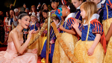 «Γ@μ@ τον Τραμπ», «λευτεριά στην Παλαιστίνη!»: Πώς η... ακτιβίστρια Χιονάτη οδήγησε την Disney σε ένα μεγαλοπρεπές φιάσκο