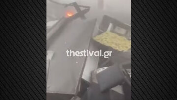 Βίντεο από τις πρώτες στιγμές μετά το δυστύχημα στα διόδια Πολυμύλου - Διάσπαρτες φλόγες παντού