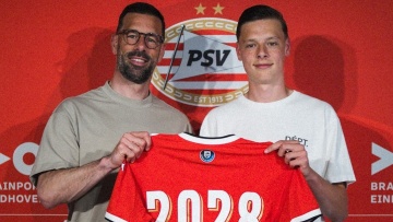 Ο Λίαμ φαν Νίστελροϊ ακολουθεί τα χνάρια του πατέρα του: Πρώτο επαγγελματικό συμβόλαιο με την Αϊντχόφεν