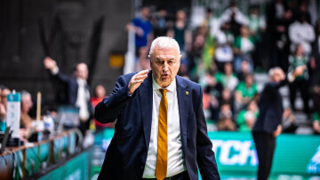 Σάκοτα: «Ξυπνάω και δεν ξέρω ποια ομάδα θα παίξει»
