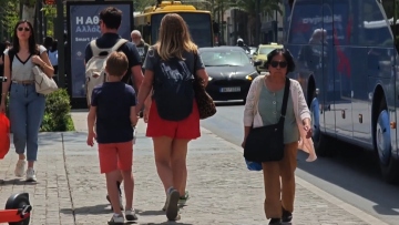 Μεγάλη Πέμπτη: Καλοκαιρινός καιρός στην Αθήνα – Με τους 28 βαθμούς φλερτάρει η θερμοκρασία