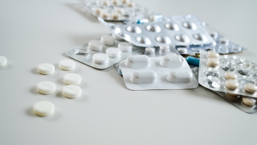 Αναστάτωση στην Ευρώπη από την επιβολή δασμών στα φάρμακα - Πώς ο Τραμπ επιχειρεί να μειώσει τις τιμές εντός ΗΠΑ