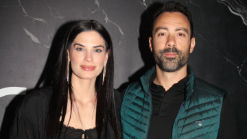 Χριστίνα Μπόμπα – Σάκης Τανιμανίδης: Έχασαν την πτήση τους για την Ελλάδα λίγες ώρες πριν από την Ανάσταση