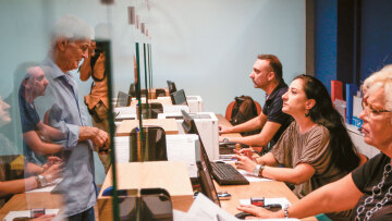 Πώς οι πολίτες θα αξιολογούν το Δημόσιο - Υλοποιείται η νέα πλατφόρμα, πότε παρουσιάζεται