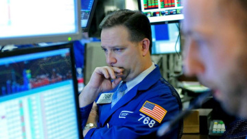 Δραματικό sell-off στη Wall Street – Ο Τραμπ αναζωπυρώνει τον εμπορικό πόλεμο ΗΠΑ–Κίνας
