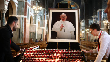 Η διαδικασία εκλογής Πάπα και το χαοτικό κονκλάβιο του 1271 που κράτησε τρία χρόνια 