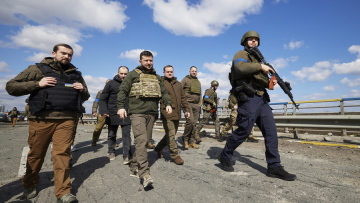 Κίεβο: Είμαστε προσηλωμένοι στις ειρηνευτικές προσπάθειες του Τραμπ