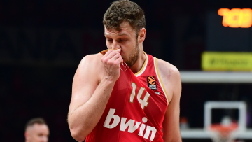 Βεζένκοφ: «Έγινε απλά το 1-0, κάναμε εξαιρετικό πρώτο ημίχρονο»