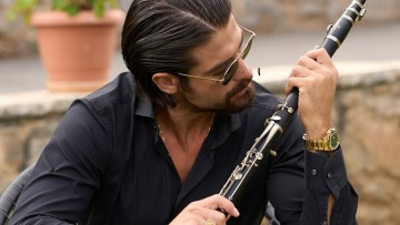 Εξαπατήθηκε από τον κολλητό του, λέει ο δικηγόρος του Άρη Μουγκοπέτρου - Οι στιγμές πριν εκραγεί η κροτίδα