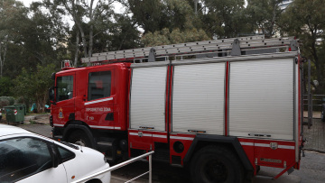 Συνελήφθη άνδρας που άρπαξε πυροσβεστικό για να σβήσει τη φωτιά στην Αρχαία Ολυμπία